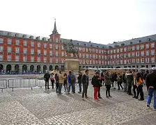 包含这也行？转折点皇家马德里完成体检曼城今晨防线松动，风云突变费城76人冲刺阶段再遭质疑的词条